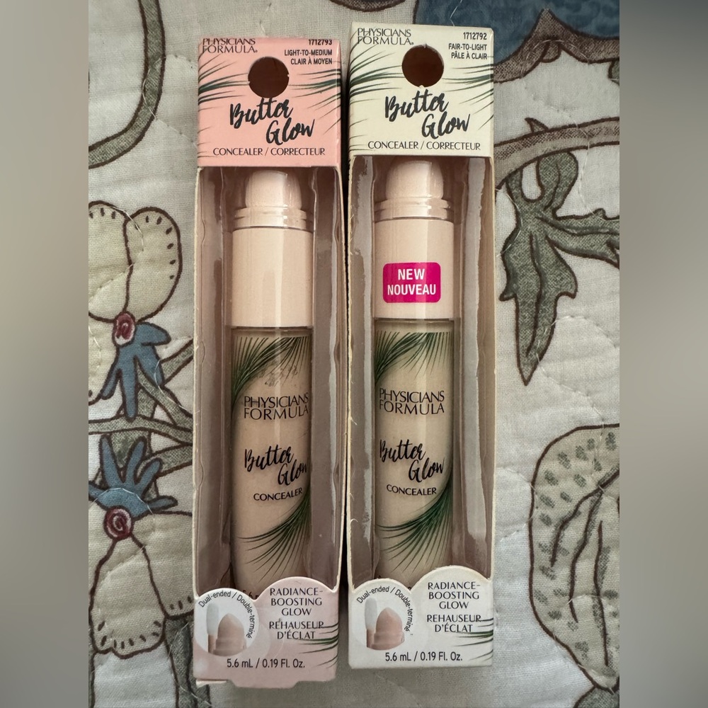 Makeup Bundle - Picture 8 of 15